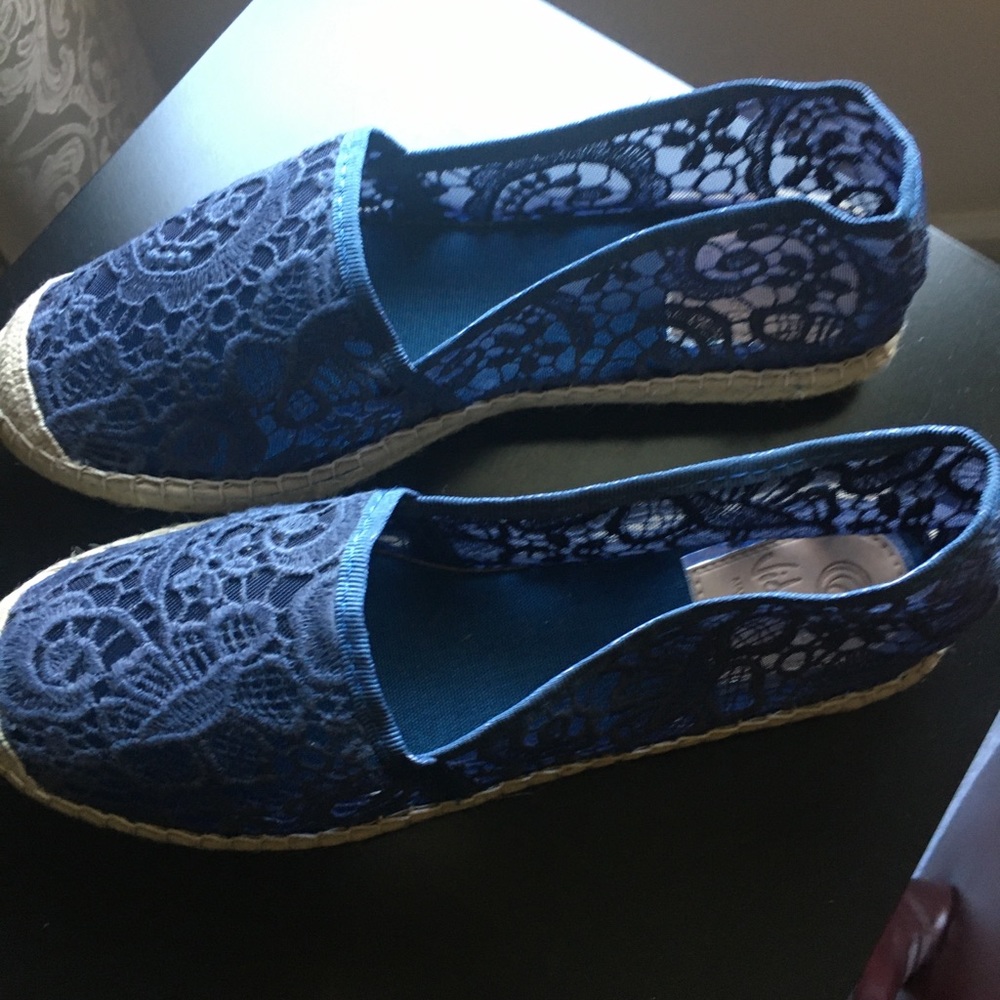 Vidoretta Made in Spain Lace Espadrilles